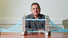 �editel firmy Ravensburger Marcel Hlou�