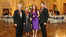 Ocen�ní Zlatou medailí Kennedyho centra (zleva Ji�í B�lohlávek, So�a �ervená,...
