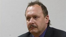 Bývalý starosta P�e�tic Petr Fornouz se nyní stal novým �editelem základní