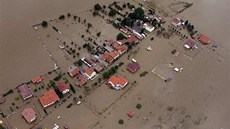 Staré Ouholice při povodni v roce 2002.