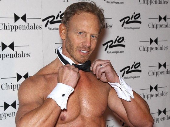 Ian Ziering se pidal k Chippendales.