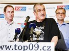 Petr Gazdík, Karel Schwarzenberg a Miroslav Kalousek pi jednání TOP 09 k