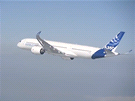 Zábr z prvního letu Airbusu A350-900 XWB. Pátek 14. 6. 2013