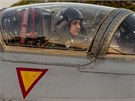 Ajía Farúková v kabin bojového letounu.