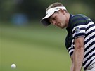 Luke Donald bhem prvního dne golfového US Open.
