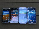 Pvodní Galaxy S je na dnení pomry kompaktní smartphone, úhlopíka 4 palce a...