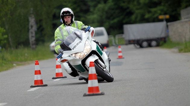 Sraz motork Neij vteinou u sloupsko - oovskch jeskyn, ukzka z motokoly