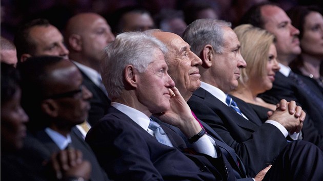 Bill Clinton na oslav narozenin imona Perese (19. ervna)