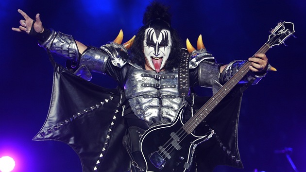 Legendární hardrocková kapela Kiss vystoupila 14.6. 2013 v pražské O2 aréně. 