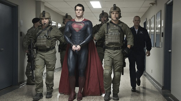 Henry Cavill ve filmu Mu z oceli