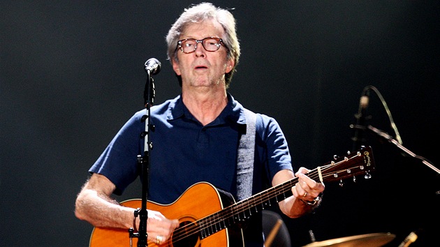 Eric Clapton bhem koncertu v prask O2 aren 19. ervna 2013