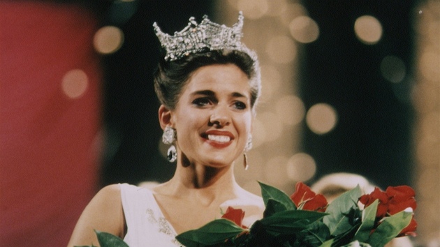 V roce 1994 se Heather Whitestone stala prvn neslyc enou, kter zskala titul Miss America.