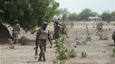 Nigerijtí vojáci. Ilustraní foto