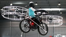 První ve�ejný vzlet �eského létajícího kola Flying Bike (12. �ervna 2013)