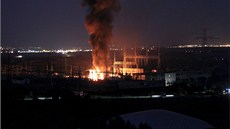 Poár rozvodny focený z areálu V kolejí