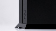 Ovlada konzole PlayStation 4, ilustraní fotografie