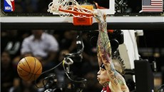 EFEKTNÍ ZAKONENÍ. Chris Andersen z Miami si zasmeoval do koe. 