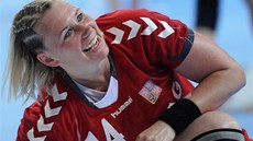 Házenkářka Petra Vítková se směje poté, co český tým zdárně zvládl kvalifikaci