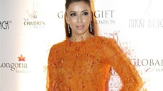 Na filmový festival v Cannes p�i�la here�ka Eva Longoria v nep�ehlédnutelném