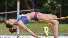 Romana Dubnová vyhrála na atletickém mistrovství R v Táboe ve skoku do výky.