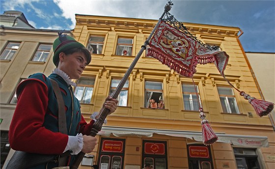 Havíský prvod mstem pipomene historii msta, k ní patí tba stíbra.