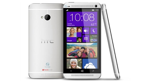 HTC One se systémem Windows Phone 8 (ilustraní foto)