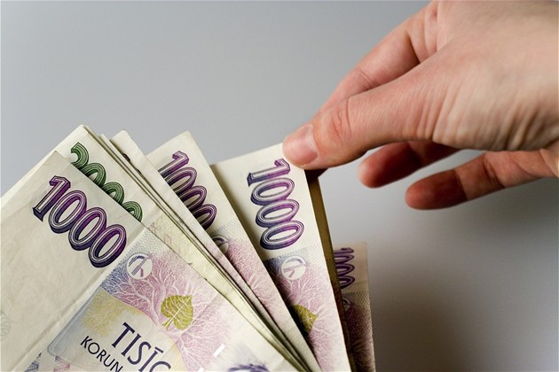 Žena se krutě pomstila za rozchod, partnerovi spálila půl milionu korun