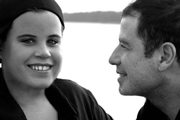 John Travolta se synem Jettem, který v roce 2009 zem�el. Na dovolené na...