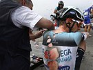 A NA KREV. Nmec Tony Martin se v první etap Tour de France pimotal do...