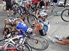 Hromadný pád v první etap Tour de France