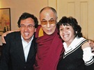 Matj Miná a jeho matka Zuzana Mináová s dalajlamou