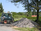 Hromada trku nemá pod korunou strom co dlat (není to v souladu s normami...