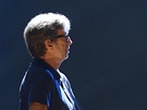 Eric Clapton bhem koncertu v praské O2 aren 19. ervna 2013 spolu s