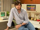 Ashton Kutcher ve filmu jOBS (2013)