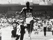 Bob Beamon na olympijských hrách v Mexiku 1968.