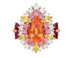 Prsten s názvem "Dear Dior" je postavený na rovém zlat. Jeho originální...