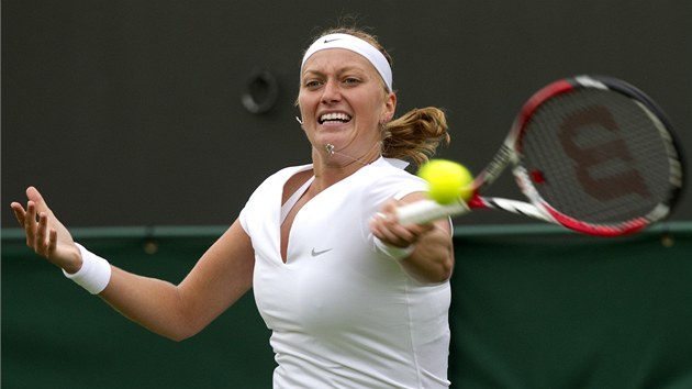 DINA. Petra Kvitov udolala Amerianku Vandewegheovou a ve Wimbledonu si zahraje ve 2. kole.