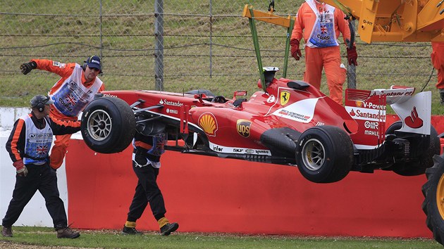 V druhm trninku na Velkou cenu Britnie rozbil svj vz Felipe Massa ze stje Ferrari.
