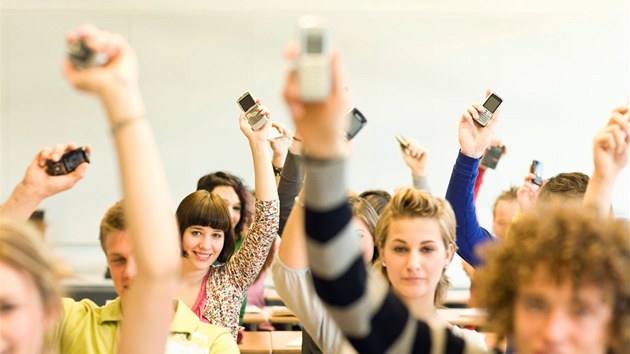 Srovnali jsme studentské tarify operátor s bnými neomezenými tarify.