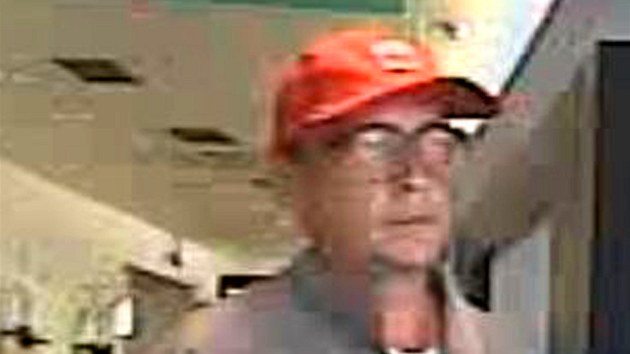 Mu�, kter� p�epadl banku na pra�sk�m Sm�chov� (21. �ervna 2013)