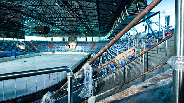 Na hradeckm hokejovm stadionu je podle odbornka spousta chyb. Jeho rekonstrukci e i policie.