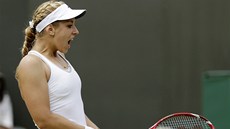 ANO! Nmecká tenistka Sabine Lisická slaví postup do 3. kola Wimbledonu.