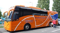 Autobus stáje Rabobank na Tour de France. 