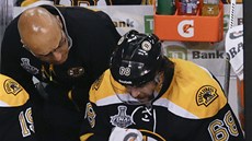 TAK KAM? Hokejový útoník Jaromír Jágr si vybírá v NHL nové psobit. Moná zstane v Bostonu.