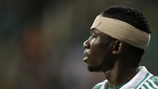 Kenneth Omeruo z Nigérie si v duelu s Uruguayí poranil hlavu.