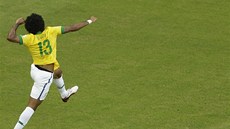 Brazilec Dante oslavuje svj gól proti Itálii.