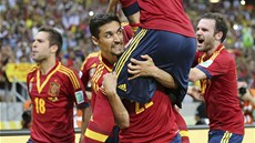 ZAVALEN SPOLUHRÁČI. O postupu Španělů do finále Poháru FIFA rozhodl Jesús Navas
