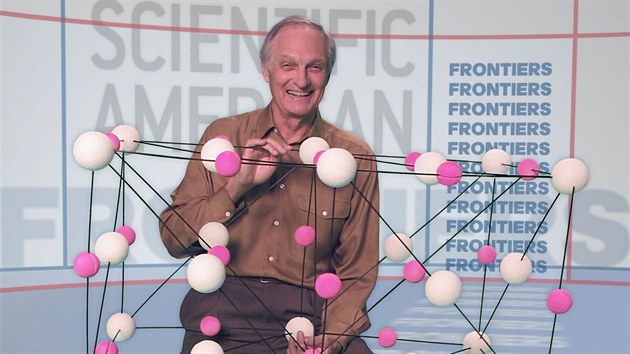 Alan Alda uvdl poad Scientific American Frontiers pro PBS (americk nekomern televize veejn sluby).
