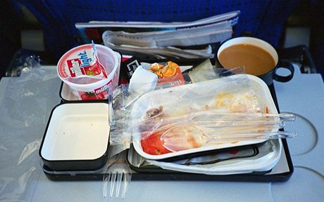 Kvalita jídla podávaného v letadle je asto sporná...(ilustraní snímek)