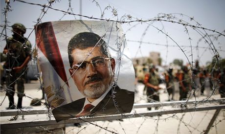 Po svrení egyptského prezidenta Muhammada Mursího není v ulicích velkých mst